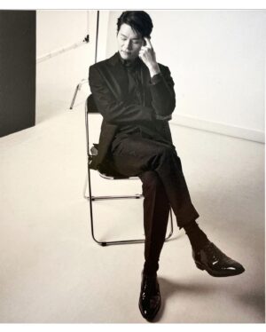Lee Hak-ju Instagram - BIGISSUE 5월호 
화보촬영 후 주셨던 B컷! ^^;