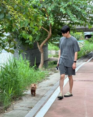 Lee Hak-ju Instagram - 오늘 밤 21:40 연인 part1 마지막회가 mbc에서 방영됩니다 마지막까지 잘 부탁드려요 즐겁게 시청하세요 ~! 오늘도 꿀잼..! (--)(__) 꾸벅 
#연인#mbc