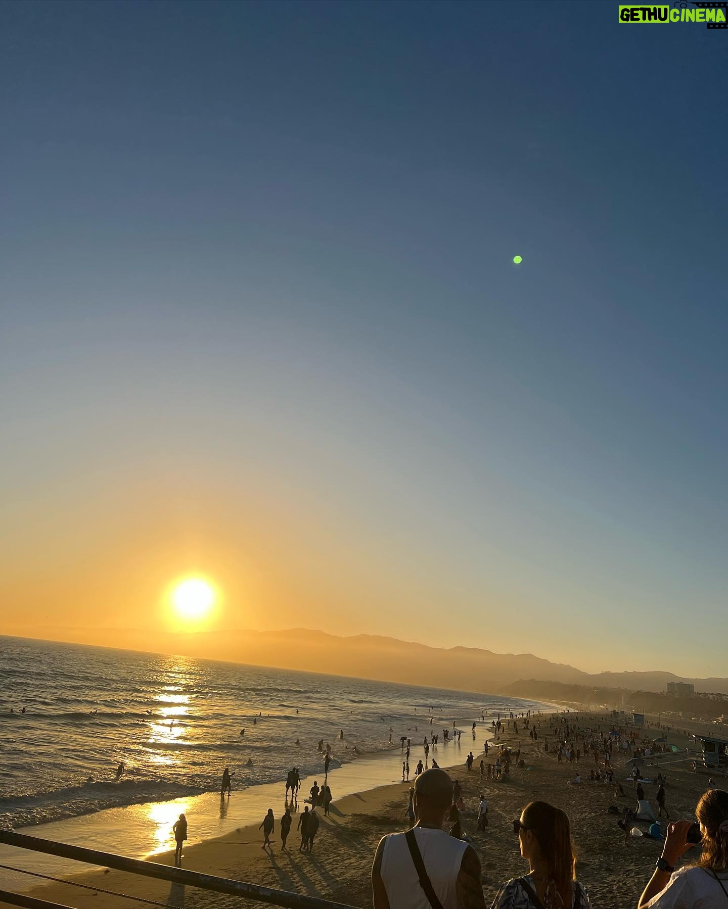 Lee Ho-won - 17K Likes - La La Land