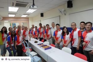 Lee Hsien Loong Instagram - Joined @darryldavid_sg and his #AMKHougang activists for their MPS last night. Took the opportunity to meet Ang Mo Kio-Hougang residents and understand their concerns.

Thank you to Darryl and his team for the good work in the constituency! – LHL