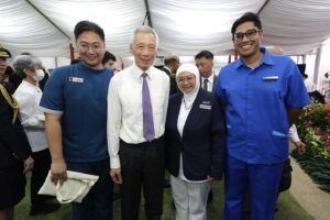 Lee Hsien Loong Instagram - @lawrencewongst has been sworn-in as Singapore’s fourth Prime Minister.

I vividly recall standing there 20 years ago to take the same oath of office. I had big shoes to fill, and I’m extremely grateful to Singaporeans for walking the journey together with me.

I am honoured to serve as Senior Minister, under the leadership of PM Lawrence and together with his 4G team. I will do my best, now in a different role, to make Singapore shine bright in the world.

I ask all Singaporeans to join me in giving PM Lawrence our fullest support to take Singapore to greater heights.

Majulah Singapura! 🇸🇬 – LHL

(MCI Photos by [1-2] Fyrol, [3,5-10] Terence Tan, [4] Lim Sin Thai)
