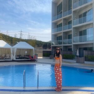 Lee Hye-jung Instagram - 행복했던 주말 양양
올해 첫수영🧡

요번주도 으쌰으쌰해보쟈잉🙌🏻