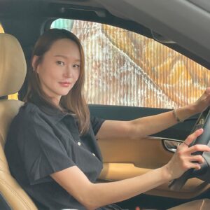 Lee Hye-jung Instagram - (광고)
우리가족이 셋이되면서 바꿨던
xc90
안전함은 말할것도 없고 너무 편안해요 
어디를 가든 든든한 내차🧡
특히 스웨디시프리미엄의 고급스러움이 잘느껴져요
오늘은 날씨도 좋으니
콧바람도 쐬고 축구도하고 골프도 치고 😆
바쁘다 바빠  현대사회의 워킹맘🙌🏻
함께하자 볼보xc90

#볼보 #volvo #볼보자동차코리아 #xc90 #xc90시승신청

@volvocarkr