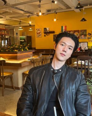 Lee Hyun-jun Instagram - #카페