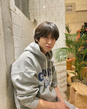 Lee Il-jun Instagram - 🧑‍🦰💇