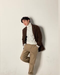 Actor Lee Il-jun HD Instagram Photos and Wallpapers December 2022