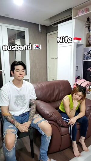 Lee Jeong-hoon Instagram - Husband 💰🤑💸💲🪙💶 
Wife 💸💲🪙💶👜🛍💰🤑
Siapa setuju??🤣🤣