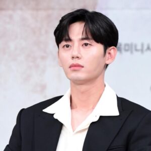 Lee Ji-hoon Instagram - #신입사관구해령 오늘밤 9시 mbc!!!!!!! 본방사수