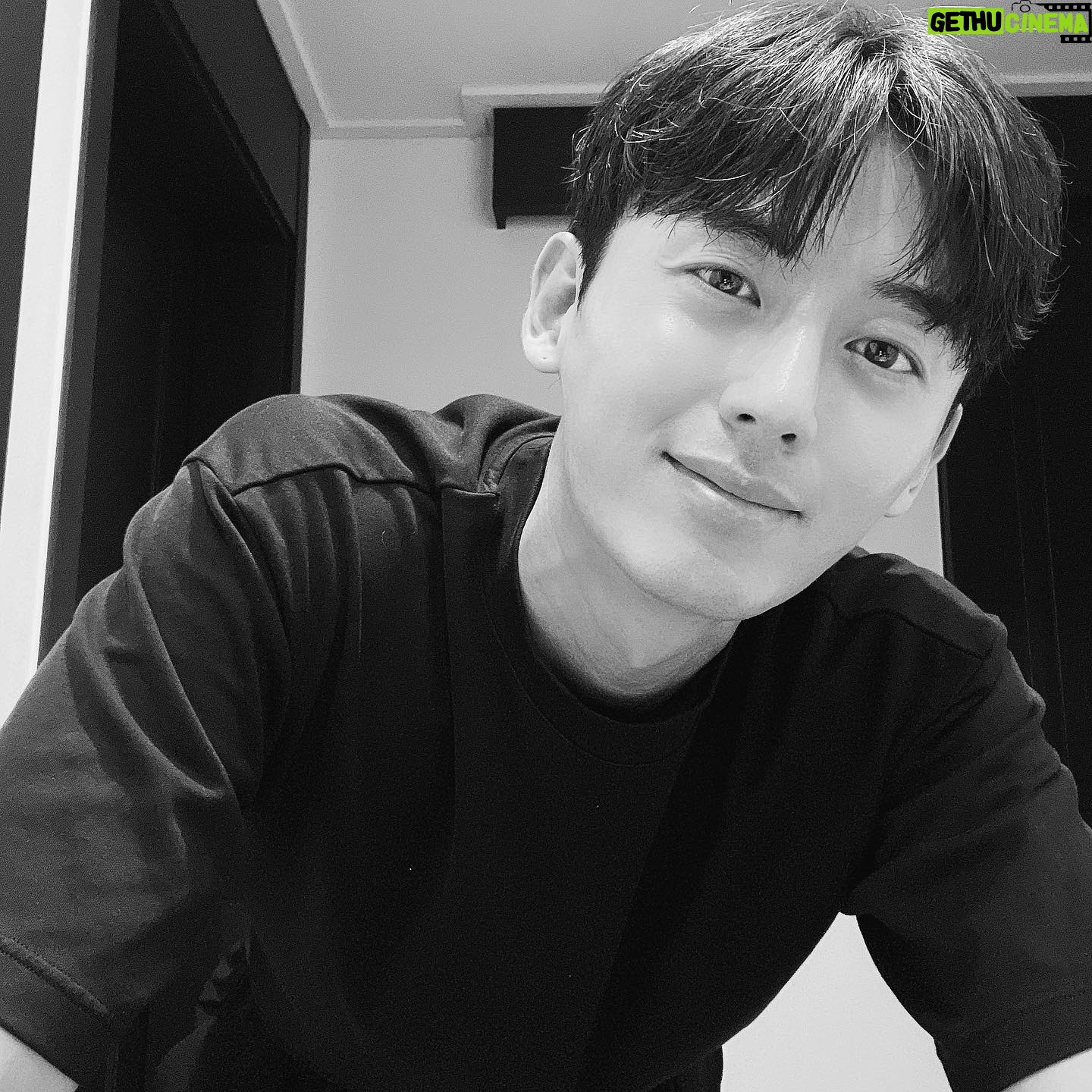 Lee Ji-hoon - 10K Likes - 🕴🏻joomal