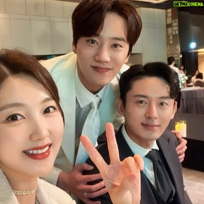 Lee Ji-hoon - 10.3K Likes - #로얄로더🙌🏻#디즈니플러스 🙌🏻
