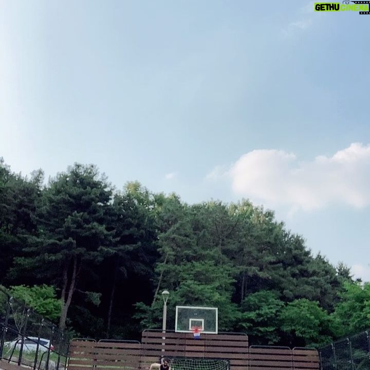 Lee Ji-hoon - 56K Likes - 일요일 달리기 시합🐶