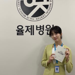 Lee Ji-won Instagram - 슬기로운의사생활2
현희쌤
안녕🤚🥺❤️