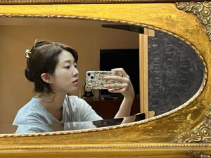 Lee Ji-won Instagram - 🌻❤️🍺🐶