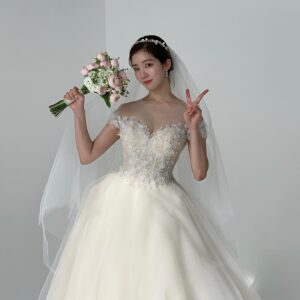 Lee Ji-won Instagram - 악귀 윤뎡이 행복해라🥹❣️