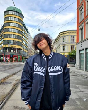 Lee Jin-hyuk Instagram - I'm in... Norway🇳🇴