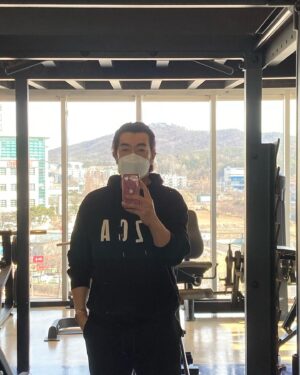 Lee Jong-hyuk Instagram - 생존중...부활준비