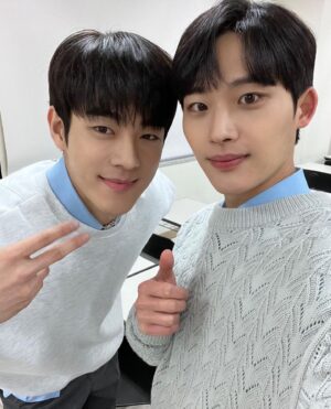 Lee Jong-hyuk Instagram - 사실 꽤나 착한 친구들