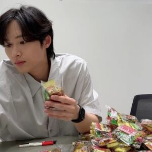 Lee Jong-hyuk Instagram - 알차게 연휴 마무리🙇‍♂️🙇‍♂️🙇‍♂️