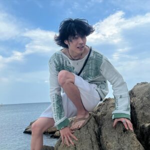 Lee Jong-won Instagram - 🌊☀️🌴🌬️🍃