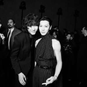 Lee Jong-won Instagram - Thank you for inviting me. It was the best time ever 🌹🇫🇷❤️
@ysl @anthonyvaccarello