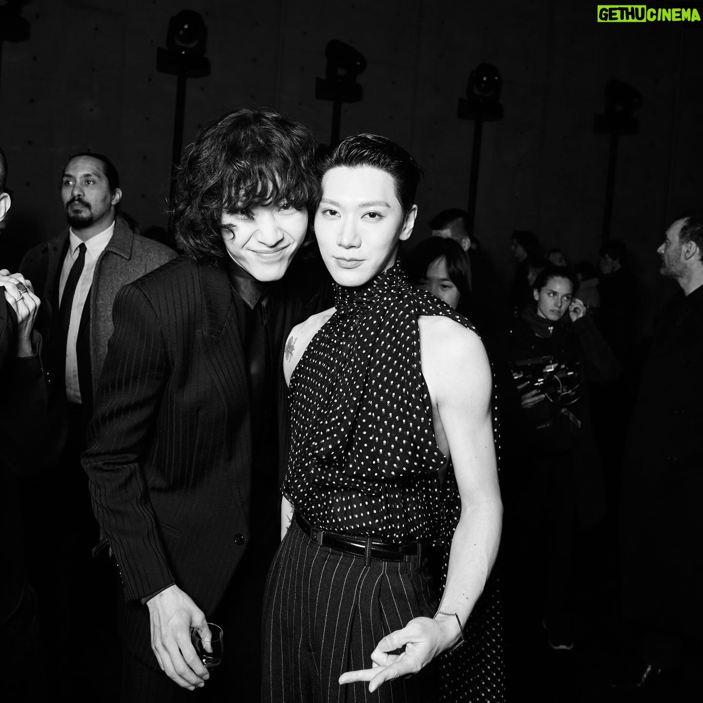 Lee Jong-won - 112.6K Likes - Thank you for inviting me. It was the best time ever 🌹🇫🇷❤️
@ysl @anthonyvaccarello