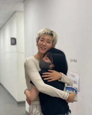 Lee Joo-young Instagram - #2F 그리고 친구들
Friends, No matter how hard it is, just keep going.