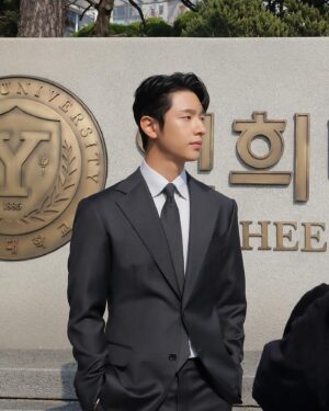 Lee Jung-jun Instagram - 비하인드컷🕺