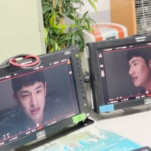 Lee Jung-jun Instagram - #netflix #셀러브리티