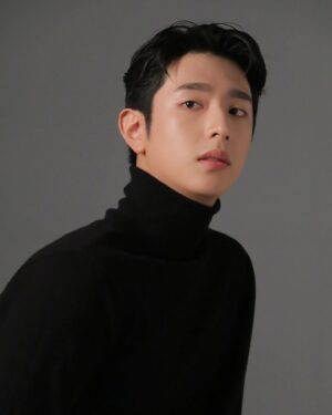 Lee Jung-jun Instagram - behind cut 1

.

.

.
#이엘파크 #elpark
