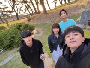 Lee Jung-jun Instagram - 바다🌅
.

.

.

.

.

.
#sbs #치얼업 #cheerup