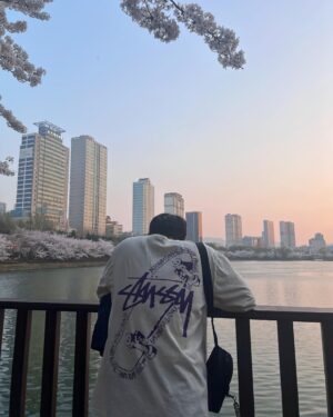 Lee Jung-jun Instagram - 🌸