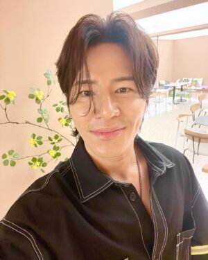 Lee Kyoo-hyung Instagram - #오랜만