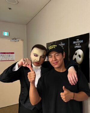 Lee Kyoo-hyung Instagram - 진짜 보는 내내 소름이 돋았던..
#오페라의유령