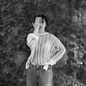 Lee Lang Instagram - 다리다친 하은이랑 파주데이트: 안그라픽스 안상수 선생님 작업실과 회화작가인 유창창&서원미 작가의 작업실 탐방했다. 남의 작업실 구경 대존잼… 물감 덕지덕지 멋이랑, 각종 서적과 자료가 빽빽하게 분류된 멋이 각각 다르게 존멋이었다. 짱~