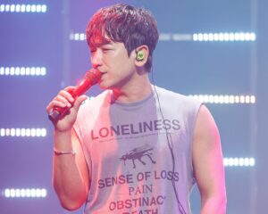 Lee Min-woo Instagram - 4회차 동안 무대에서 같이 즐겨준 오렌지들에게 무한 감사와 행복을 그대로 느낄수 있던 시간들이었다.

다음주에도 제대로 진심을 다해 불태우겠다귤~!!🍊🧡

다시한번 와주신 모든분들 정말로 고마워요~🙏
I~ M~ U~🫶

너희들밖에 모르는 바보가..😉