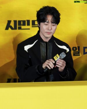 Lee Moo-saeng Instagram - 역대급 미남 빌런 썰 푼다 🗯️

엘리 마음 훔친 무생 배우 만난 썰.jpg
🔗 https://naver.me/GPXzt1Co

#배우 #leemusaeng #영화 #시민덕희 #총책 #빌런 #최종보스 #암흑캐 #박스오피스1위 #절찬상영중 #에일리언컴퍼니 #aliencompany
@aliencompany_official