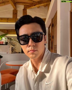Lee Moo-saeng Instagram - ⠀
셀카는 무생 배우처럼 📸
⠀
#배우 #이무생 #leemusaeng
@aliencompany_official