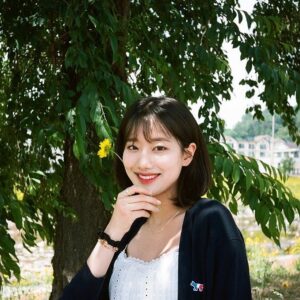 Lee Na-eun Instagram - 🌼