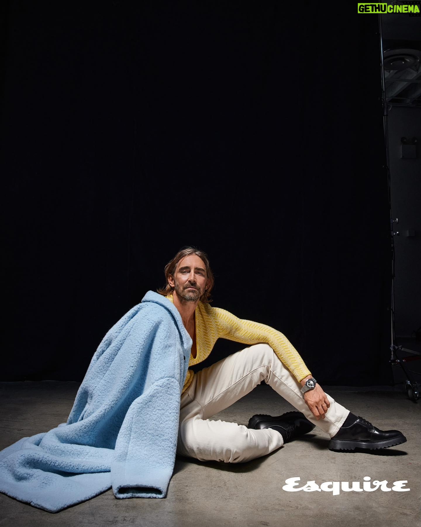 Lee Pace - 84.3K Likes - SCI-FI BOOKCLUB @esquire
FIRST UP, #FOUNDATION
📡📚🔭
CHECK OUT FOUNDATION, NOW ON @appletv
Photographer – Jennifer Livingston @livingstonjenny
Writer – Matt Miller @official_mattm
Creative Director – Nick Sullivan @nicksullivanesq
Design Director – Rockwell Harwood @rw3ll
Groomer – Melissa Dezarate @melissa.dezarate
Executive Director, Entertainment – Randi Peck @randipeck