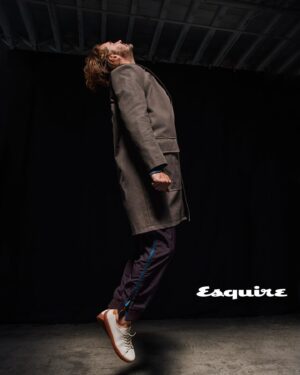 Lee Pace Instagram - SCI-FI BOOKCLUB @esquire 
FIRST UP, #FOUNDATION 
📡📚🔭

CHECK OUT FOUNDATION, NOW ON @appletv 

Photographer – Jennifer Livingston @livingstonjenny
Writer –  Matt Miller @official_mattm
Creative Director – Nick Sullivan @nicksullivanesq
Design Director – Rockwell Harwood @rw3ll
Groomer – Melissa Dezarate @melissa.dezarate
Executive Director, Entertainment – Randi Peck @randipeck
