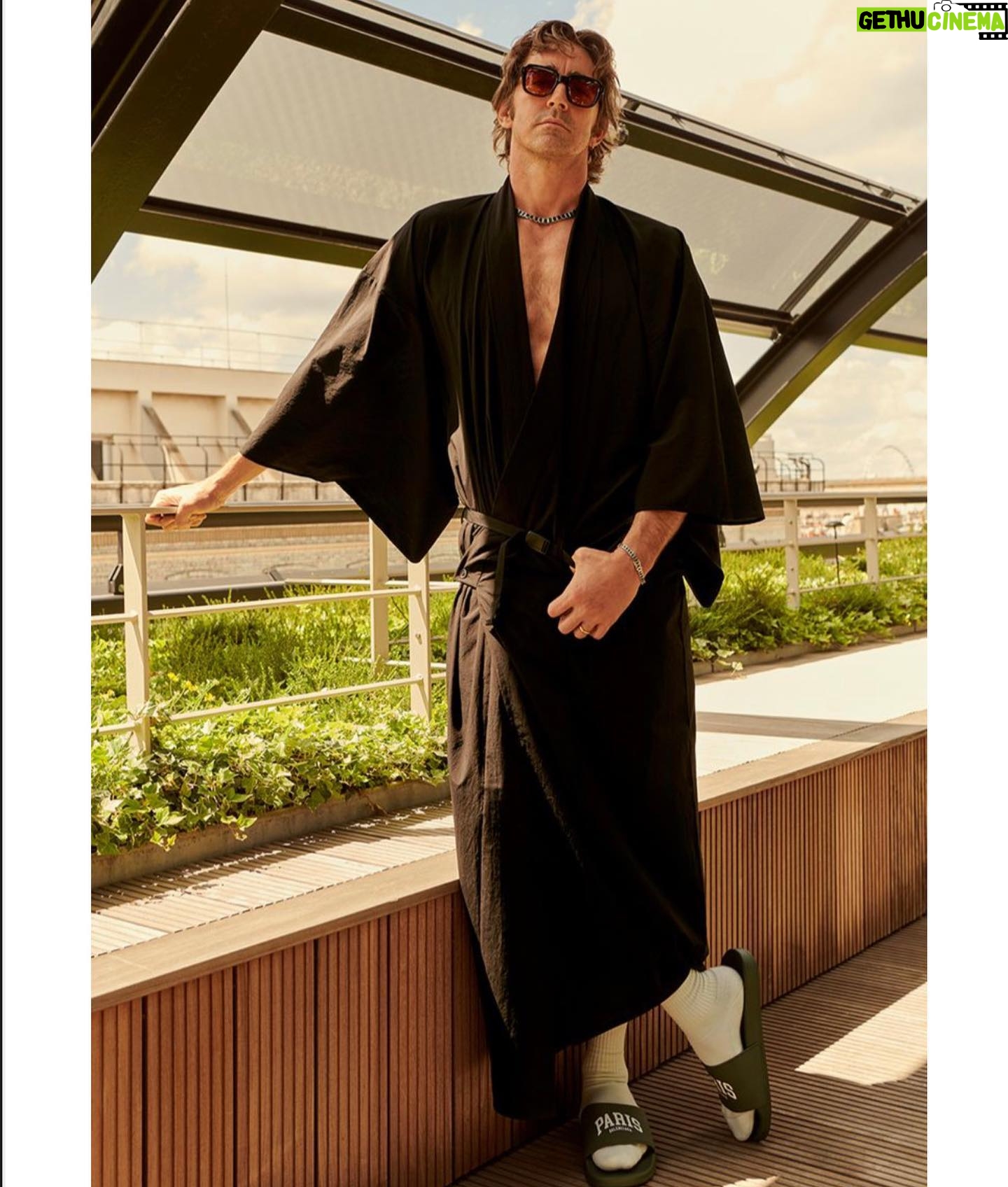 Lee Pace - 125.8K Likes - WEARING BORROWED CLOTHES IN PARIS.
@bodiesbodiesbodies
MERCI @mrporter
@mrporter #MRPORTERJournal
Photography by: @cgbp
Styling by: @oliearnold
Grooming by: @nadiaaltinbas
Skincare by: @traciemartyn
Casting by: @TheAnnabelBrog
Art direction by: @joshgabbitas
Words by: @liligoks