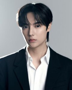 Actor Lee Sae-on HD Instagram Photos and Wallpapers April 2023