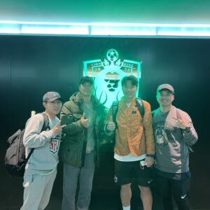 Lee Sang-woo Instagram - 철인삼종경기(테니스,스크린골프,축구)
#이동국fc 화이팅~~

#이동국 #정준 #양세형 #권순우