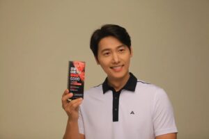 Lee Sang-woo Instagram - 모두 건강하세요~~💪

#건강기능식품 #퍼니트 #광고촬영
#이상우 #funeat #영양제