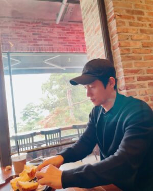 Lee Sang-woo Instagram - drama 빨간풍선
  구미호뎐1938 

잘~찍고있습니다~~ 화이팅~🎊