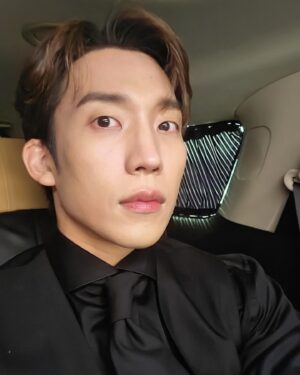 Lee Sang-yi Instagram - 2023 겨울

2023 끝