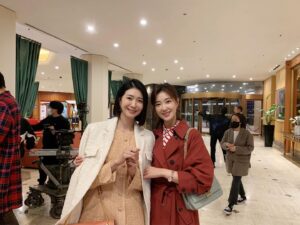 Lee Seo-An Instagram - #공작도시 
감독님 작가님 선배님들 배우분들 
스태프모든 분들이 힘을 합쳐서 
명작 하나 만들어 냈습니다 😉
다들 너무너무 고생하셨어요 🙏🏻
#공작도시 재방에서 보자 👋🏻