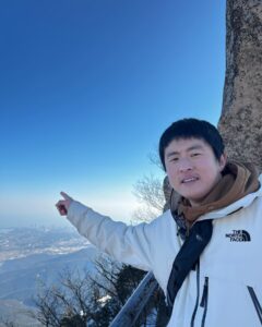 Lee Si-eon Most Liked Photos and Posts