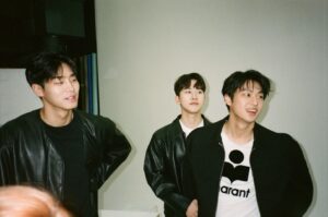 Lee Sin-young Instagram - 😃