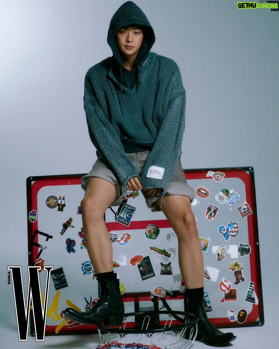 Lee Sin-young - 128.5K Likes - W korea